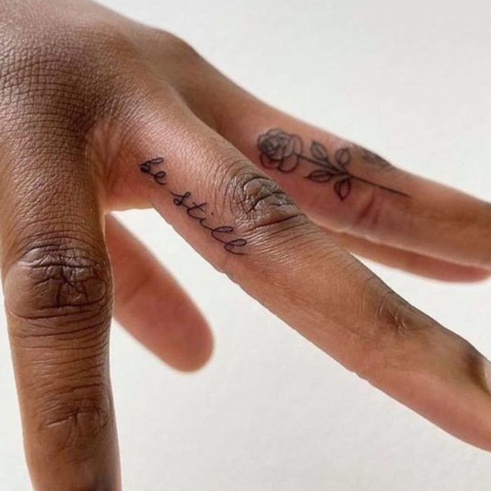 75+ Classy Pretty Finger Tattoos Ideas You’ll Love (2)