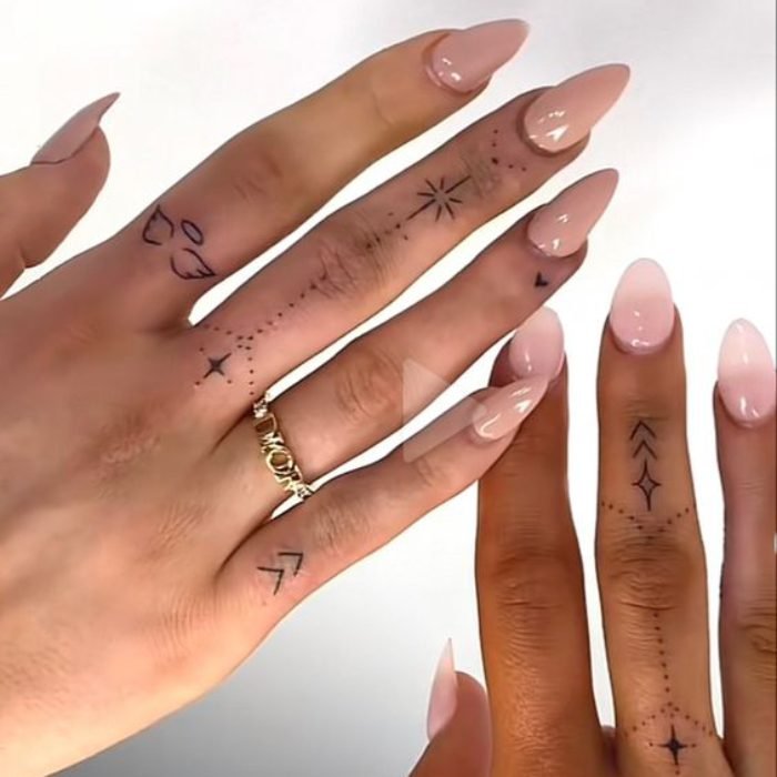 75+ Classy Pretty Finger Tattoos Ideas You’ll Love 2023 (1)