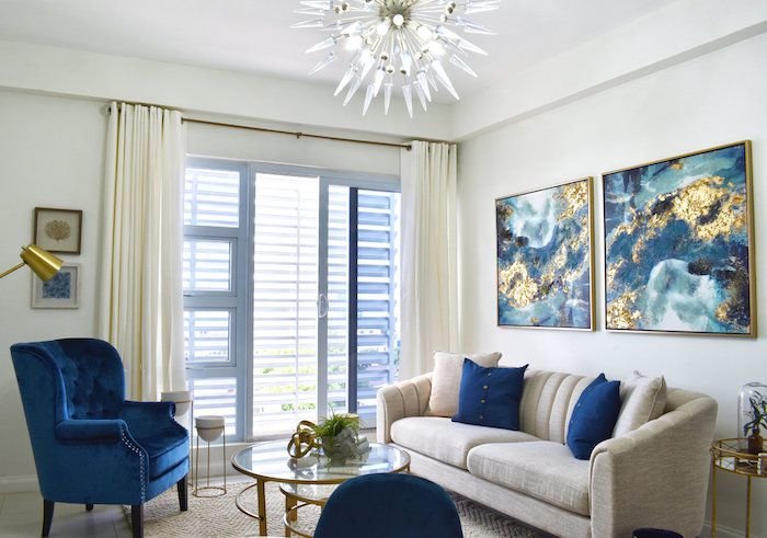 Colors That Go With Dark Blue_ Dark blue and cream living room idea