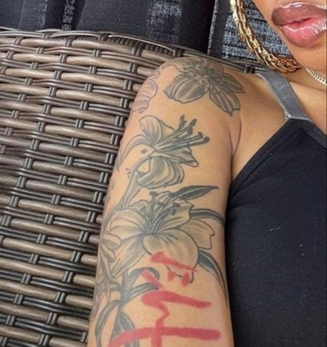 55+ Pretty Feminine Sleeve Tattoo Ideas You'll Love