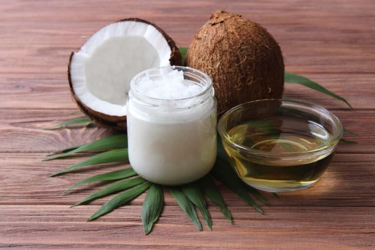 Coconut Oil VS Olive Oil Which one is better For Skin, Hair & Beauty